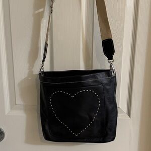 Black Heart-Embroidered BRIGHTON Women's Crossbody Bag